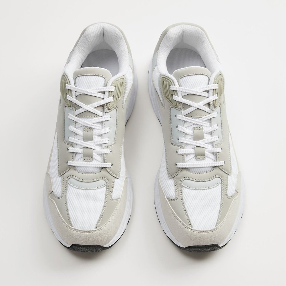 Zara gray casual lace up running sneakers - Picture 3 of 8